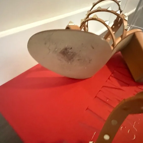 Valentino Garavani Tan Studded Sandals - Picture 6 of 12